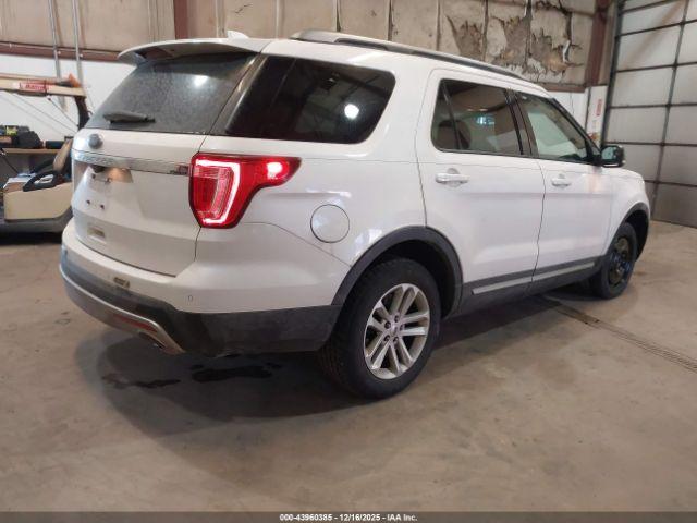 Ford Explorer Xlt Image 2