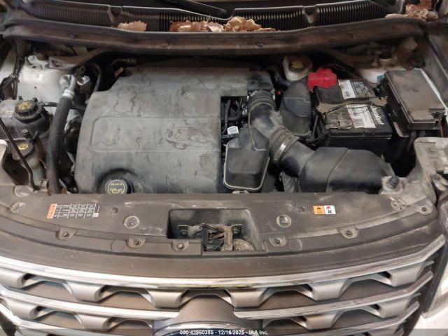 Ford Explorer Xlt Image 8