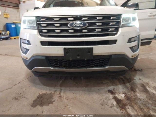 Ford Explorer Xlt Image 13