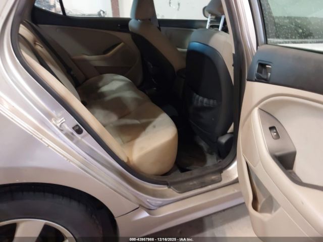 Kia Optima Lx Image 6