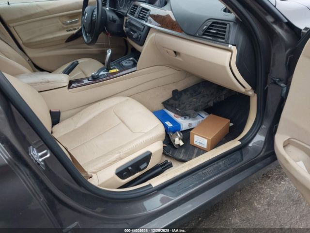 BMW 3 Series Xdrive Image 2