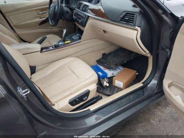 BMW 3 Series Xdrive Image 2