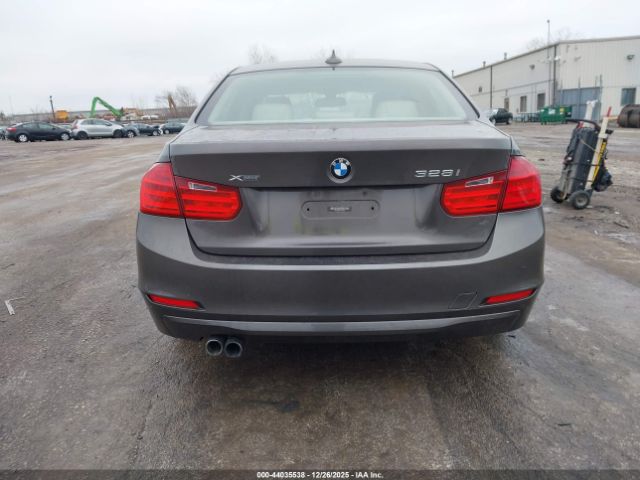 BMW 3 Series Xdrive Image 17