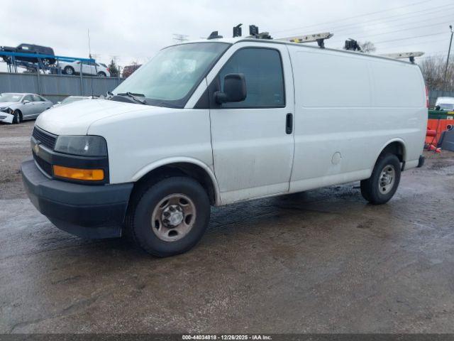 Chevrolet Express Work Van Image 2