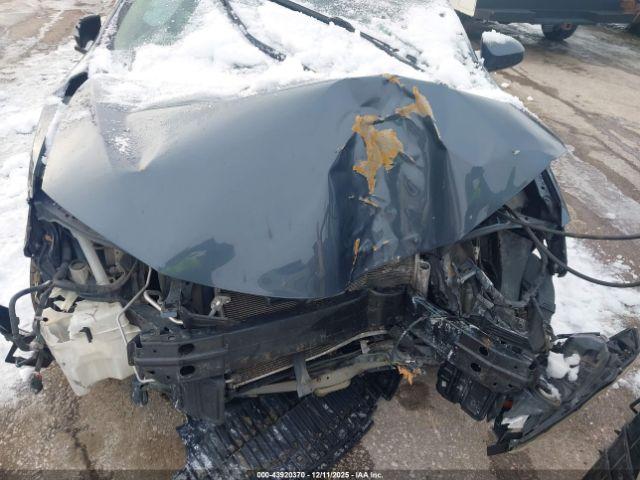 Toyota Corolla Le Image 14