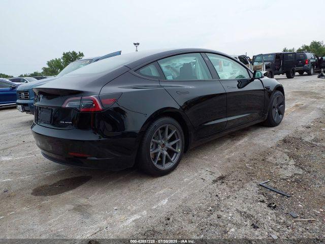 Tesla Model 3 Long Range Dual Motor All-wheel Drive Image 12