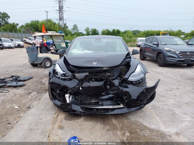 Tesla Model 3 Long Range Dual Motor All-wheel Drive Image 11