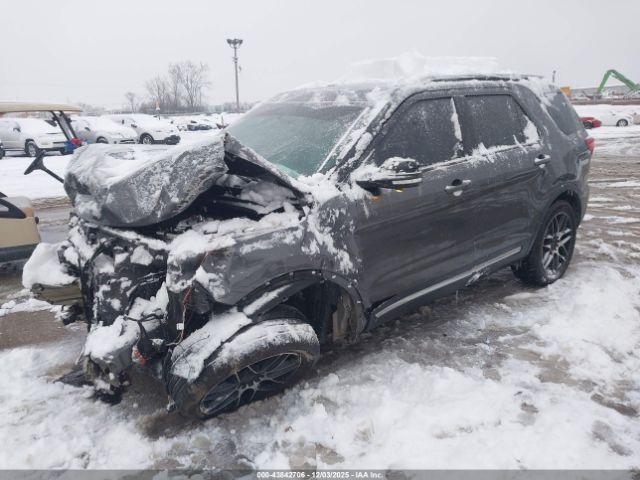 Ford Explorer Xlt Image 8