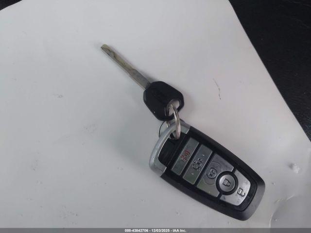 Ford Explorer Xlt Image 6