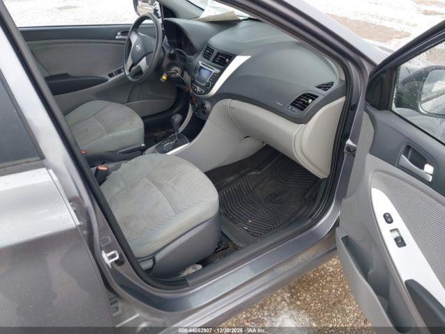 Hyundai ACCENT Gls Image 10