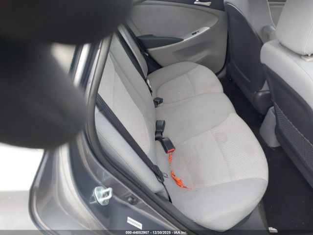 Hyundai ACCENT Gls Image 9