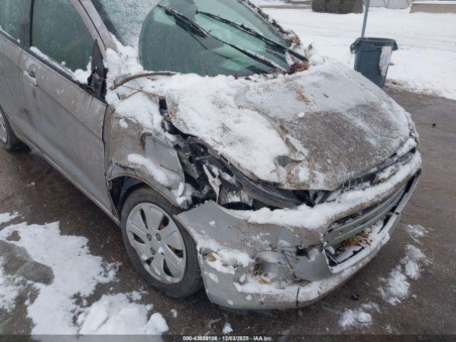 Chevrolet Spark Ls Cvt Image 2