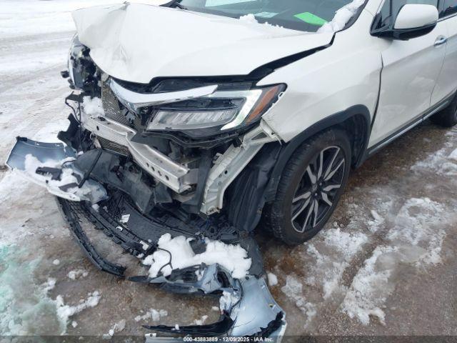 Honda Pilot Touring Image 2