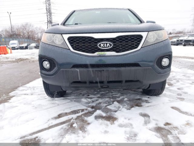 Kia Sorento Lx Image 12