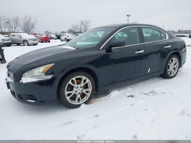 Nissan Maxima 3.5 S Image 14