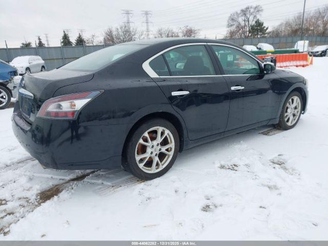 Nissan Maxima 3.5 S Image 12