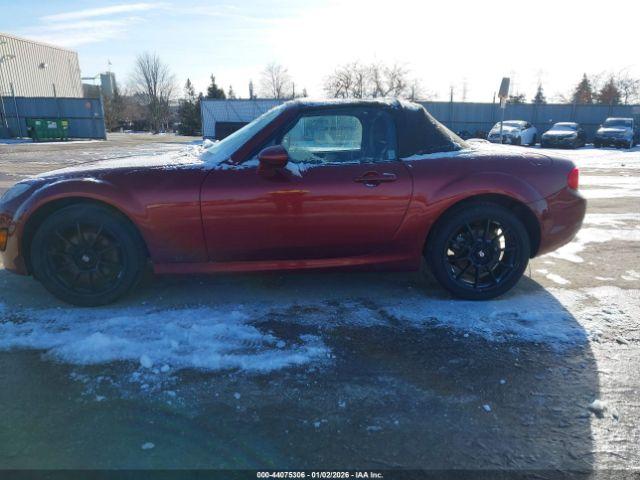 Mazda MX-5 Miata Touring Image 6