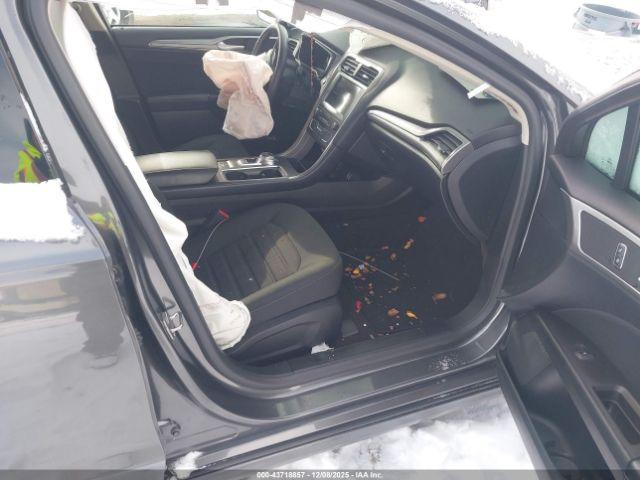 Ford Fusion Se Image 4