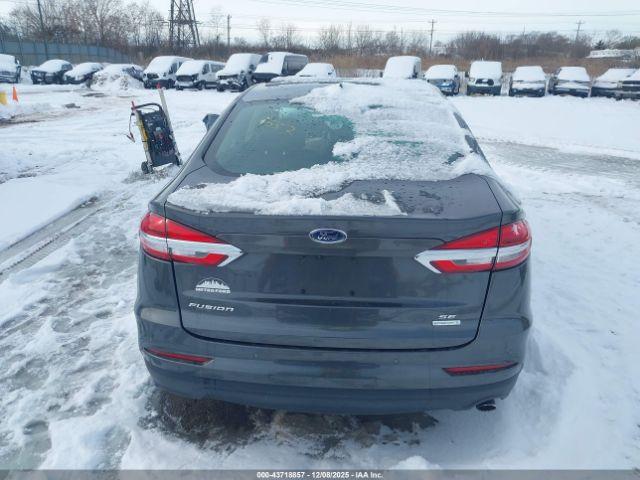 Ford Fusion Se Image 15