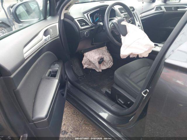 Ford Fusion Se Image 6