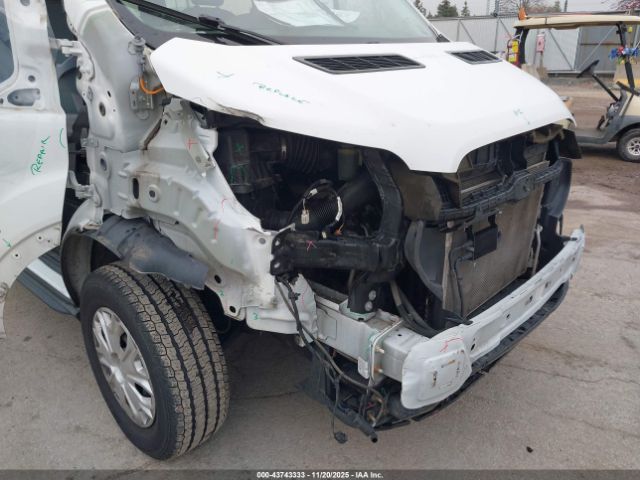 Ford Transit Xlt Image 7