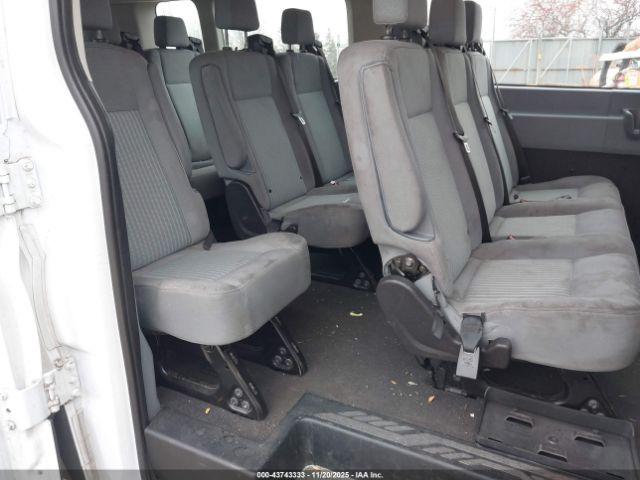 Ford Transit Xlt Image 4