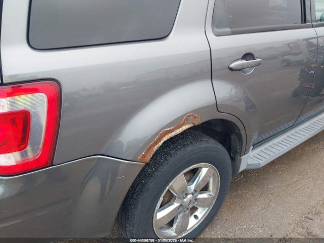 Ford Escape Limited Image 10