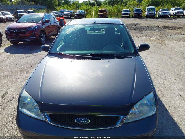 Ford Focus Image 10