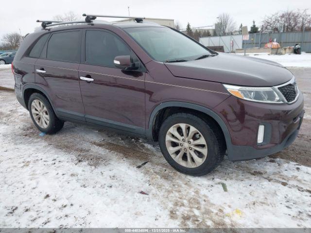  Salvage Kia Sorento