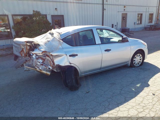 Nissan Versa 1.6 S Image 2