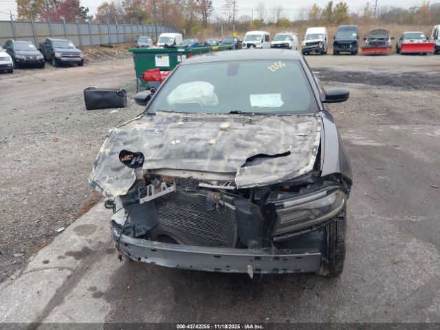 Dodge Charger Image 11